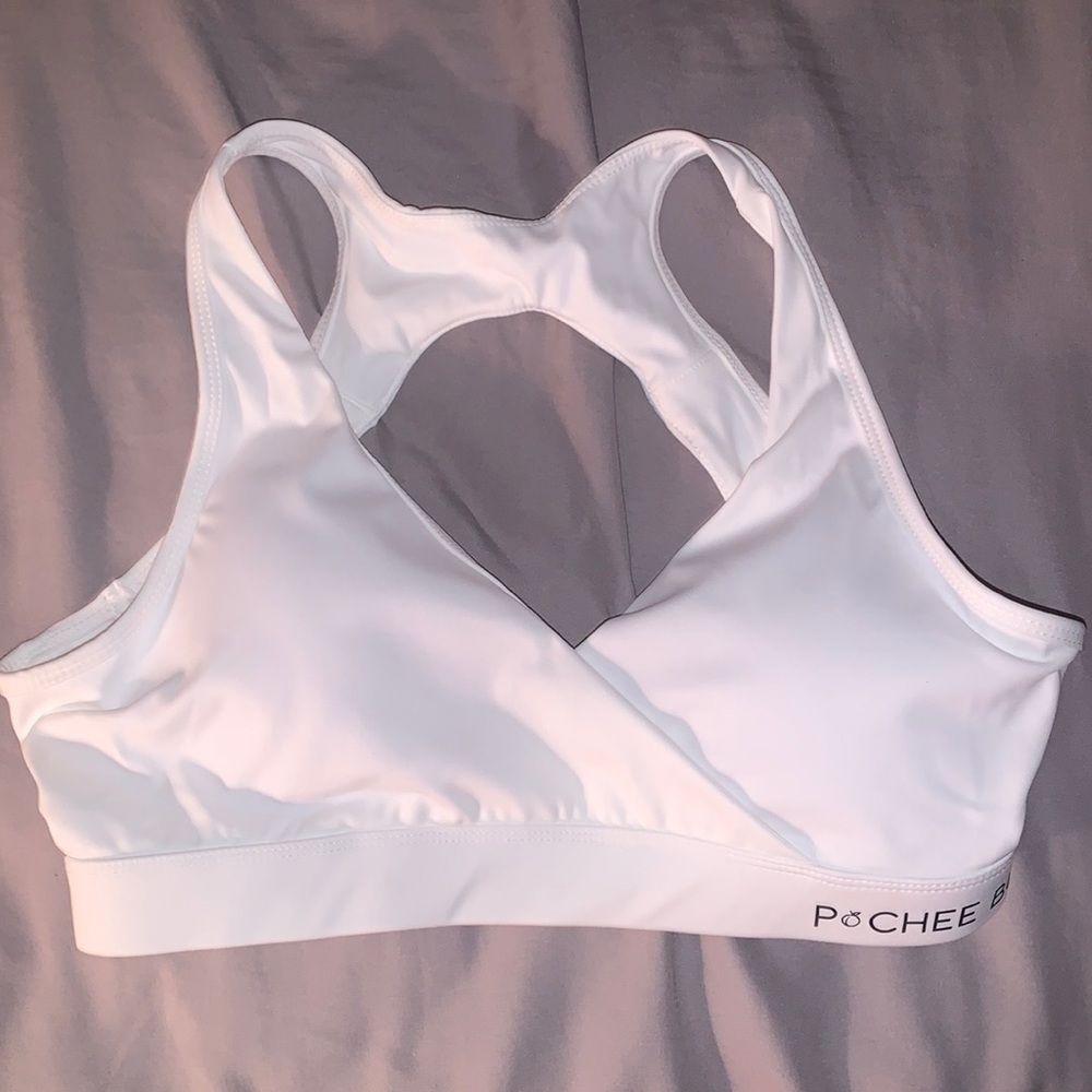 Pcheebum White Crossover Sports Bra